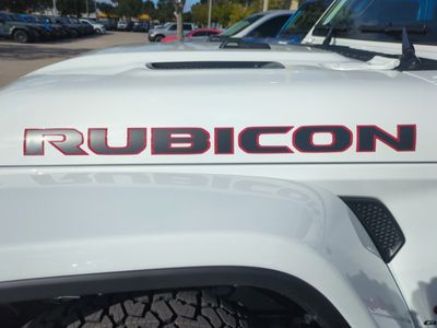 2026 Jeep Gladiator — photo 14 view