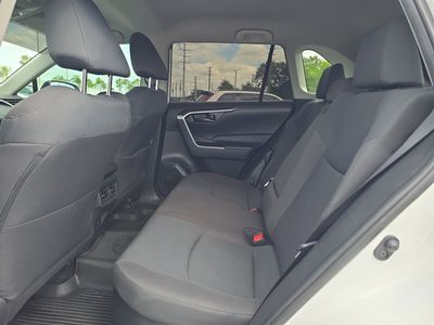 2021 Toyota RAV4 Hybrid - Photo 13