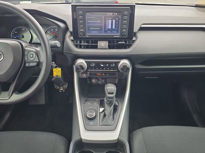 2021 Toyota RAV4 Hybrid - Photo 11