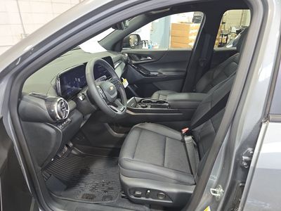2026 Chevrolet Equinox — photo 9 view