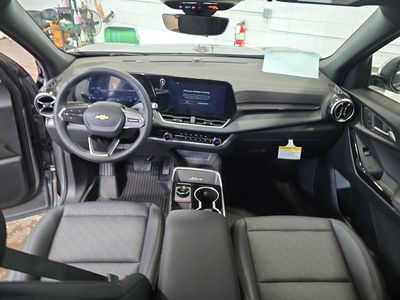 2026 Chevrolet Equinox — photo 12 view