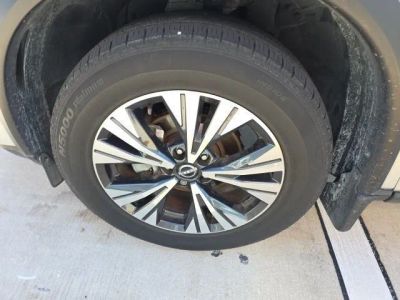 2023 Nissan Rogue — photo 10 view
