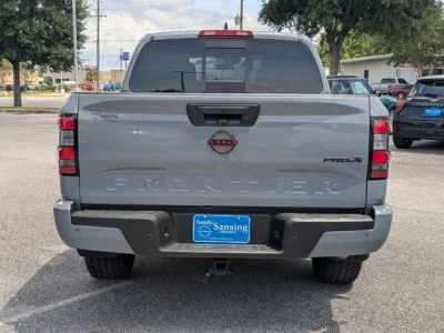 2024 Nissan Frontier - Photo 4
