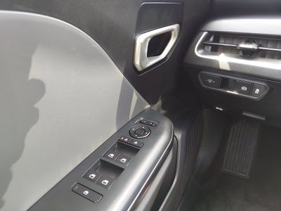 2025 Kia K4 — photo 13 view
