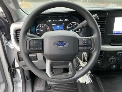 2026 Ford Chassis Cab - Photo 13