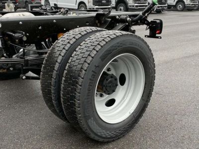 2026 Ford Chassis Cab - Photo 9