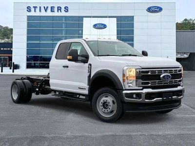 2026 Ford Chassis Cab - Photo 1
