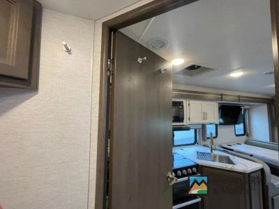 2026 Thor Motor Coach Chateau - Photo 28