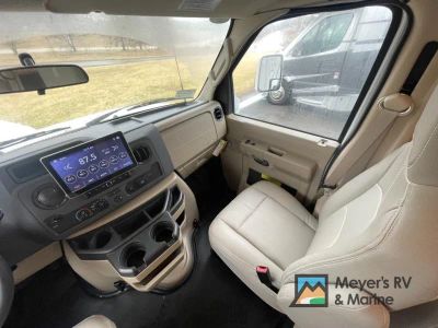 2026 Thor Motor Coach Chateau - Photo 10