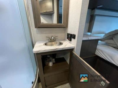 2026 Thor Motor Coach Chateau - Photo 29