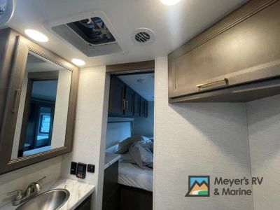 2026 Thor Motor Coach Chateau - Photo 31