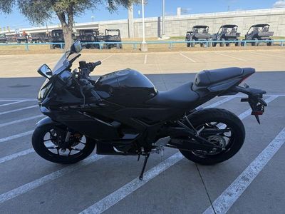 2026 Yamaha YZF-R3 - Photo 5