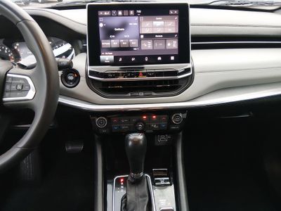 2023 Jeep Compass — photo 19 view