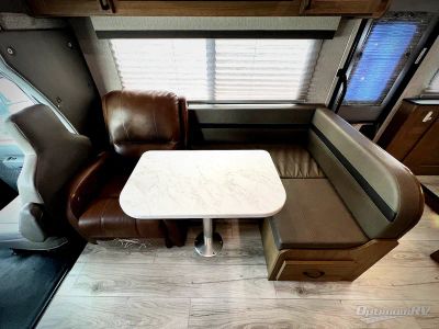 2025 Coachmen Leprechaun — photo 12 view