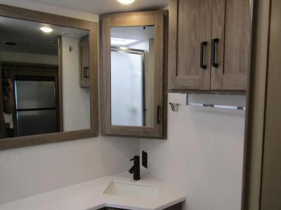 2026 Winnebago VISTA - Photo 14