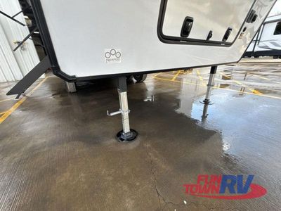2024 Forest River RV Rockwood Signature - Photo 7