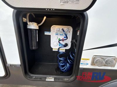 2024 Forest River RV Rockwood Signature - Photo 4