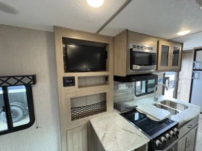 2021 Coachmen Freedom Express Ultra Lite - Photo 19