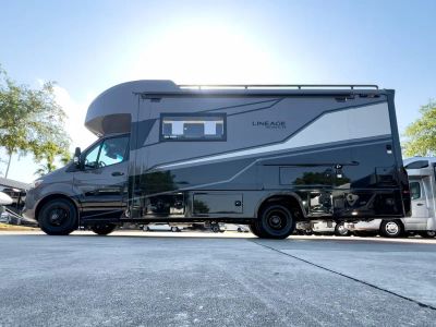 2026 Grand Design LINEAGE SERIES M — photo 17 view