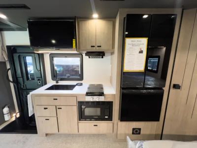 2026 Grand Design LINEAGE SERIES M — photo 7 view