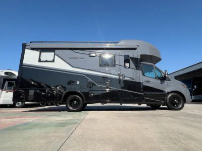 2026 Grand Design LINEAGE SERIES M — photo 19 view