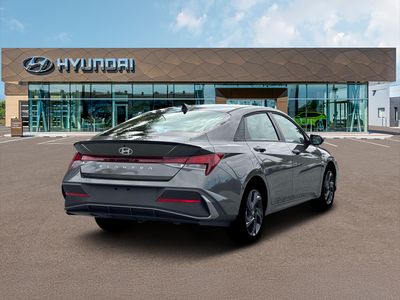 2026 Hyundai Elantra - Photo 7