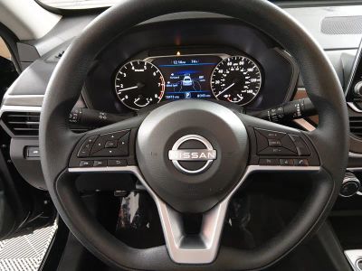 2025 Nissan Altima - Photo 12