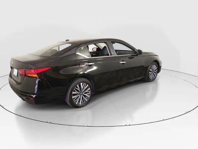 2025 Nissan Altima - Photo 7