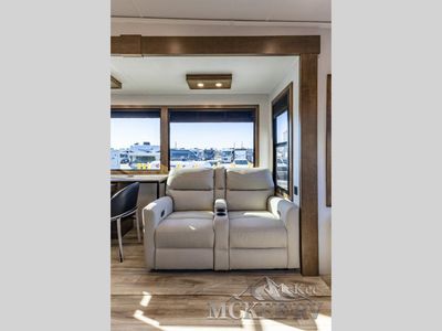 2026 Keystone RV Montana - Photo 11