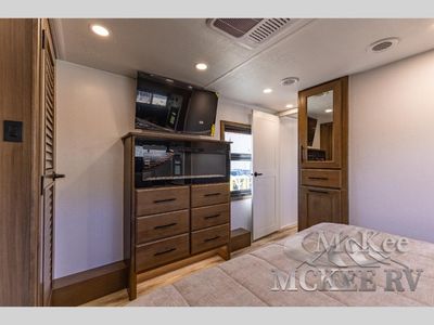 2026 Keystone RV Montana - Photo 38
