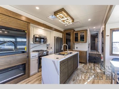 2026 Keystone RV Montana - Photo 17