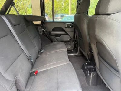 2021 Jeep Wrangler — photo 8 view