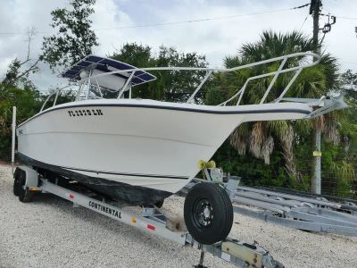 2001 Angler 252F — front three-quarter view
