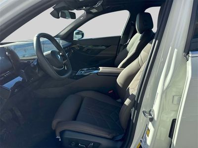 2025 BMW i5 - Photo 11