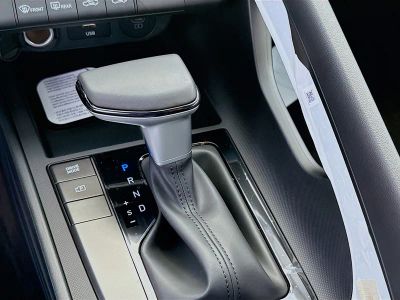 2026 Hyundai ELANTRA — photo 13 view