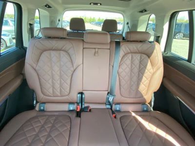 2027 BMW X7 — photo 11 view