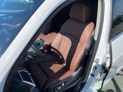 2027 BMW X7 — photo 12 view