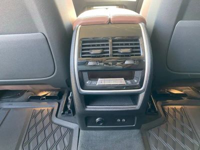 2027 BMW X7 — photo 8 view