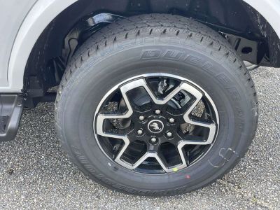 2026 Ford Bronco — photo 9 view