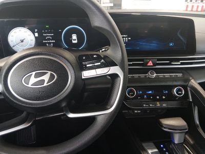 2024 Hyundai Elantra - Photo 20