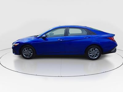 2024 Hyundai Elantra - Photo 4