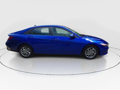 2024 Hyundai Elantra - Photo 8