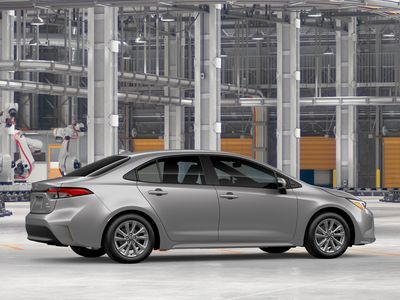 2026 Toyota Corolla Hybrid - Photo 13