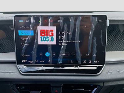 2026 Volkswagen Tiguan — photo 12 view