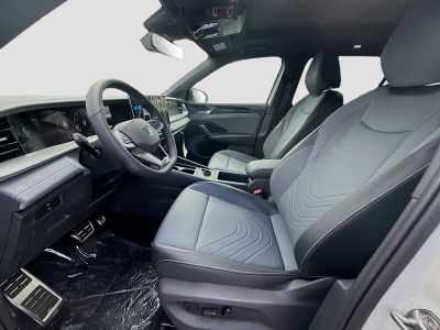 2026 Volkswagen Tiguan — photo 16 view