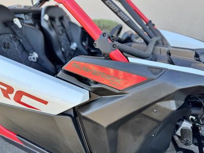 2025 Can-Am Maverick X3 X rc Turbo RR 72 - Photo 15