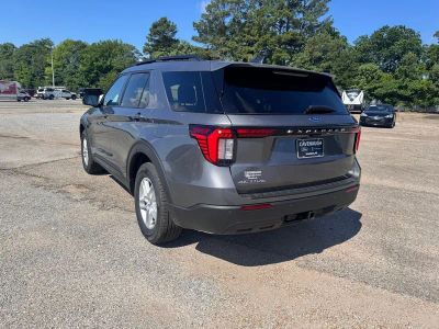 2026 Ford Explorer — detail view