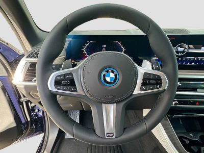 2026 BMW X5 — photo 8 view