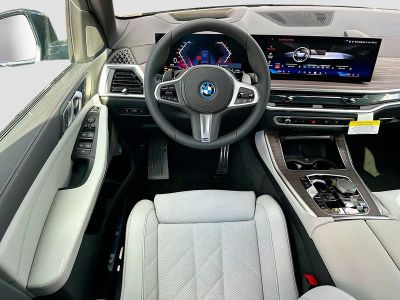 2026 BMW X5 — photo 17 view