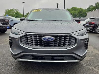 2025 Ford Escape — side profile view